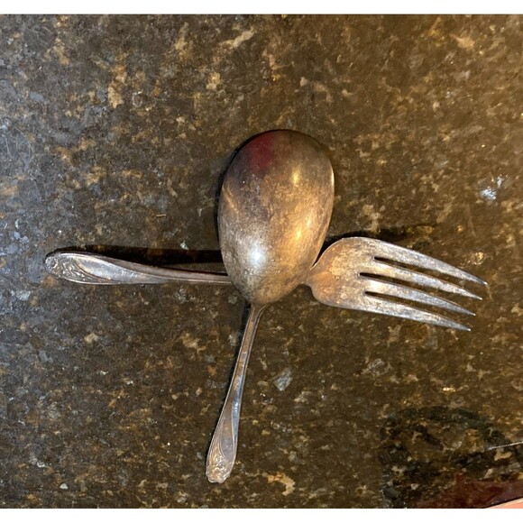 1847 Rogers Brothers Silver Plate IS Daffodil Serving Spoon And Fork - Picture 10 of 10